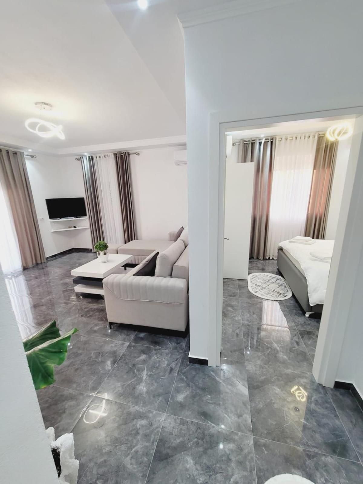 Makla Appartement Sarandë Buitenkant foto