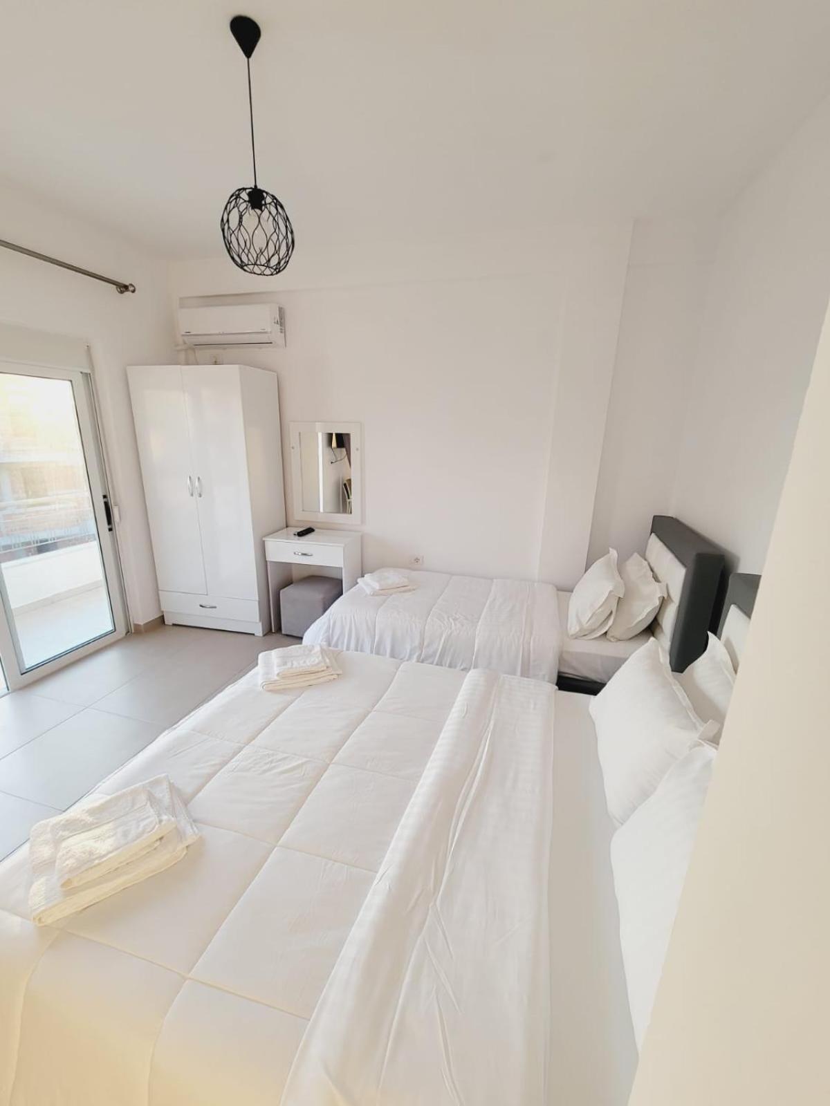 Makla Appartement Sarandë Buitenkant foto
